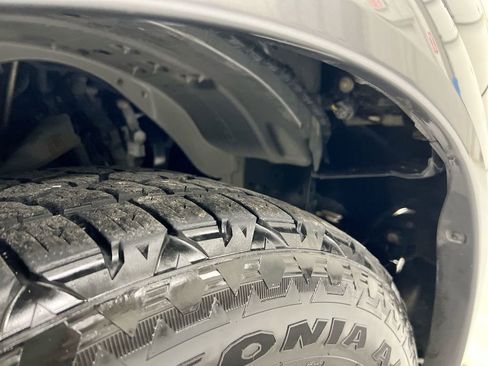 Used 2018 Nissan Armada SL w/ Moonroof Package image 35