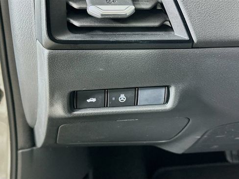 Certified 2026 Nissan Sentra SV w/ SV Convenience Package FWD image 16