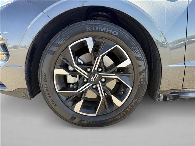 Used 2025 Hyundai Sonata SEL FWD image 25