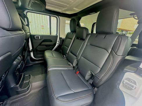 New 2026 Jeep Wrangler Unlimited Sahara AWD/4WD image 22