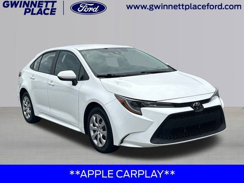 Used 2022 Toyota Corolla LE image 3