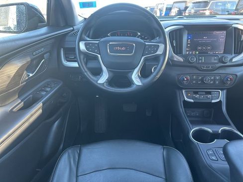 Used 2023 GMC Terrain SLT image 18