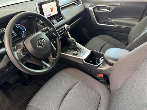 Used 2025 Toyota RAV4 XLE w/ Convenience Package AWD/4WD image 11