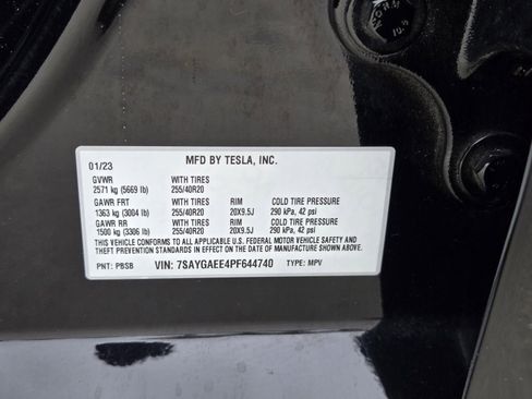 Used 2023 Tesla Model Y Long Range AWD/4WD image 27