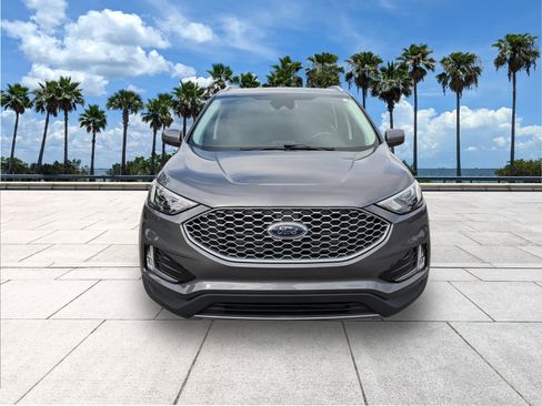 Certified 2023 Ford Edge SEL w/ Convenience Package image 3