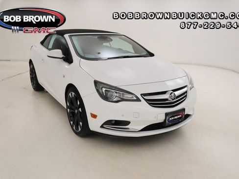 Used 2019 Buick Cascada Premium image 1