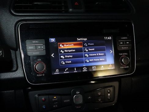 Used 2019 Nissan Leaf SV image 17