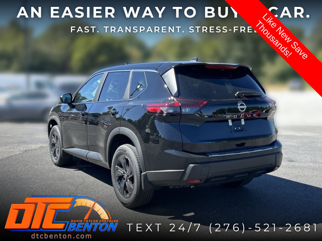 Used 2026 Nissan Rogue SV FWD image 4