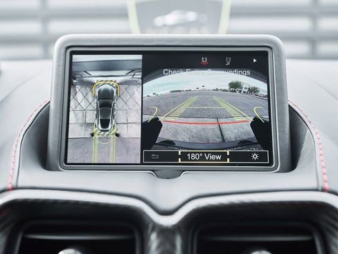 Used 2023 Aston Martin V12 Vantage image 68