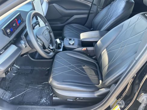 Used 2023 Ford Mustang Mach-E Select image 20
