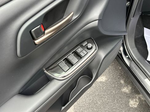 Used 2024 Toyota Crown XLE image 15