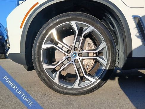 Certified 2023 BMW X5 xDrive45e w/ Luxury Seating Package image 6