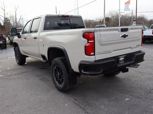 New 2026 Chevrolet Silverado 2500 ZR2 w/ LPO, Dark Essentials Package image 27