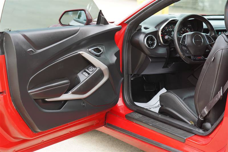 Used 2016 Chevrolet Camaro SS RWD image 49