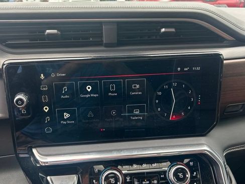 Used 2024 GMC Sierra 2500 Denali Ultimate w/ Max Trailering Package AWD/4WD image 11
