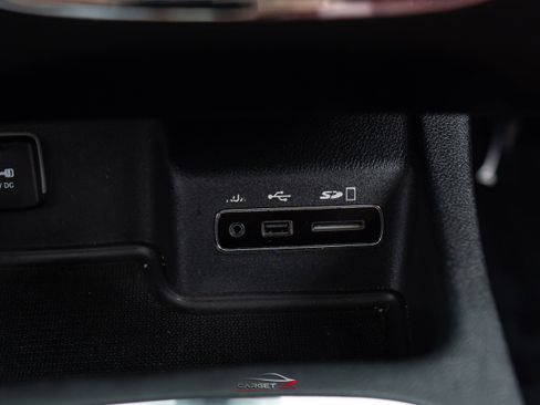 Used 2017 Dodge Durango R/T w/ Technology Group AWD/4WD image 33