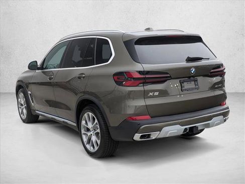 Used 2026 BMW X5 xDrive40i AWD/4WD image 9