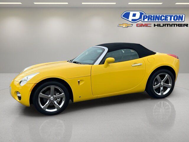 Used 2007 Pontiac Solstice Convertible w/ Premium Package RWD image 4