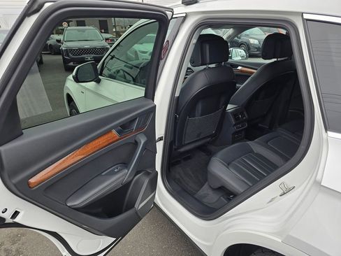 Used 2023 Audi Q5 2.0T Premium Plus image 17