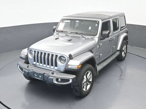 Used 2019 Jeep Wrangler Unlimited Sahara AWD/4WD image 48