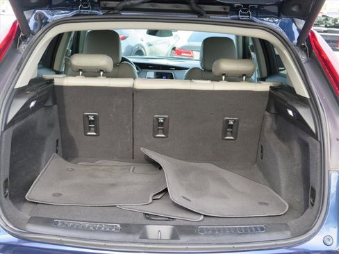 Used 2020 Cadillac XT4 Premium Luxury w/ Cold Weather Package image 24