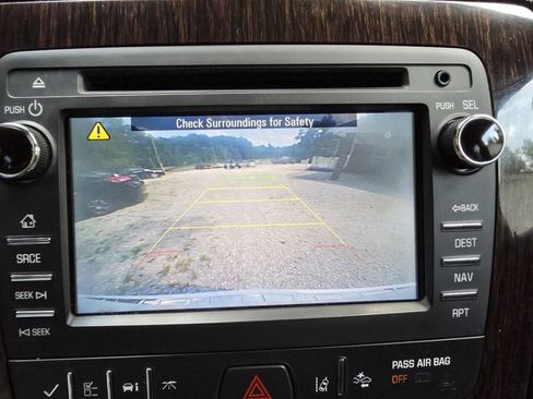 Used 2017 Chevrolet Traverse Premier AWD/4WD image 17