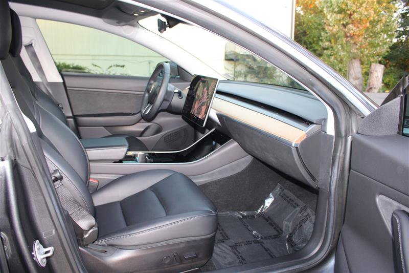 Used 2019 Tesla Model 3 Standard Range Plus RWD image 10