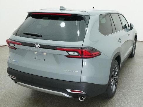 New 2026 Toyota Grand Highlander AWD Hybrid image 16