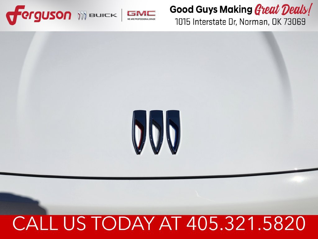 New 2027 Buick Enclave Preferred w/ Power Package FWD image 10
