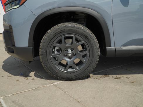 New 2026 Honda Pilot TrailSport image 12