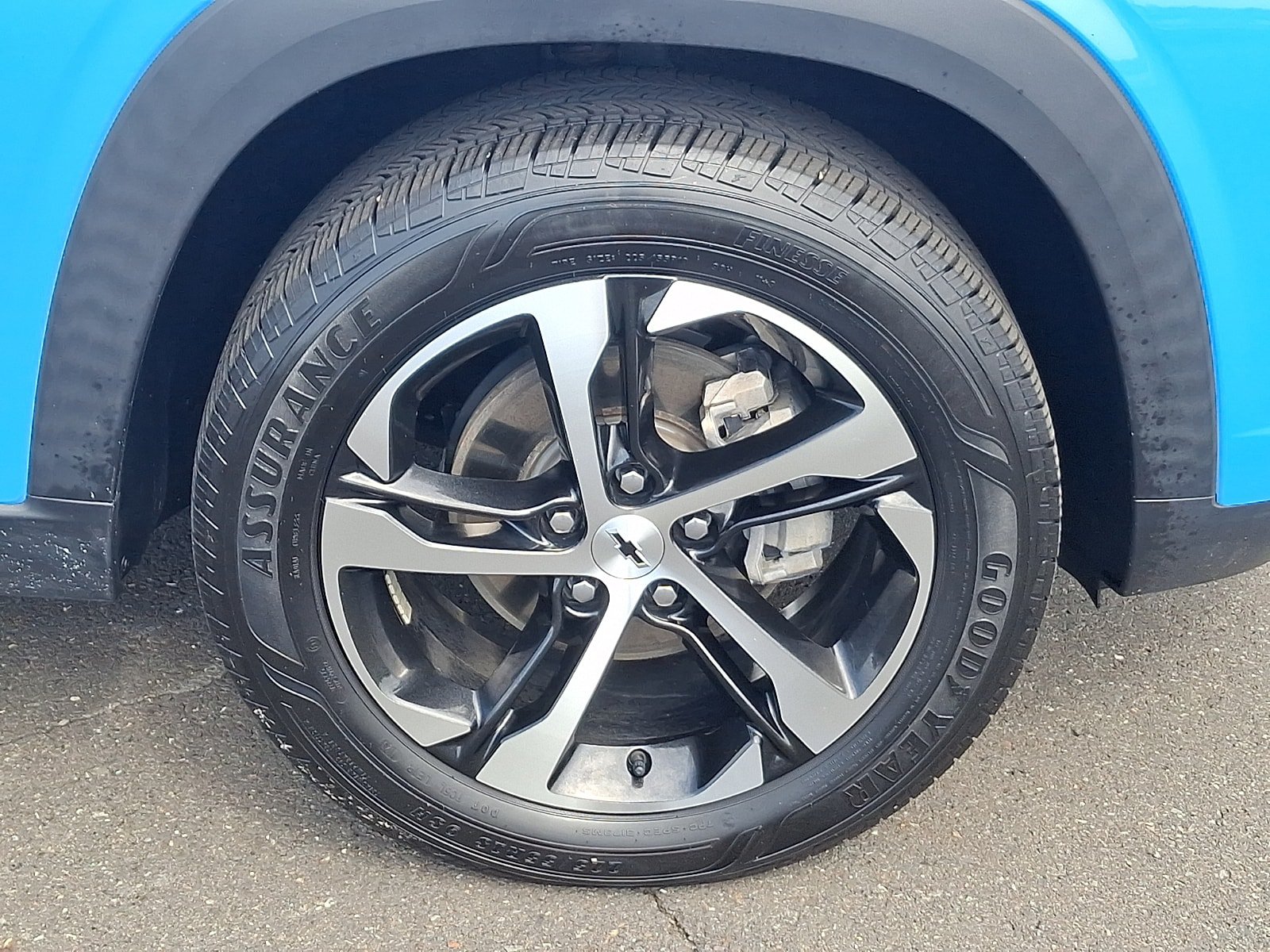 Used 2024 Chevrolet Trax RS FWD image 8