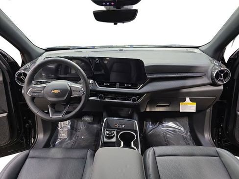 New 2026 Chevrolet Equinox LT image 10