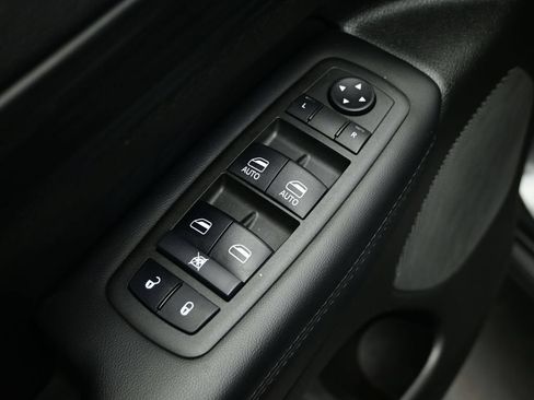 Used 2021 Jeep Grand Cherokee Laredo X AWD/4WD image 47