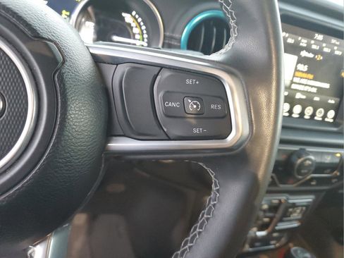 Used 2023 Jeep Wrangler Sahara image 26