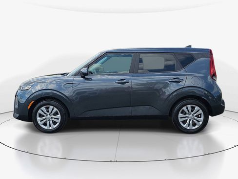 Used 2021 Kia Soul LX FWD image 7
