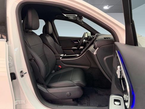 Certified 2025 Mercedes-Benz GLC 350e 4MATIC image 22