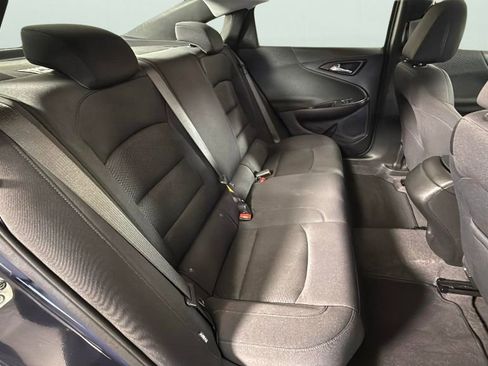 Used 2025 Chevrolet Malibu RS image 28