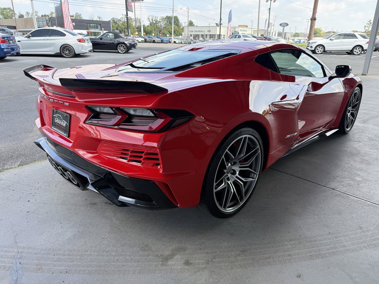 Used 2024 Chevrolet Corvette Z06 Coupe w/ 3LZ w/ Stealth Interior Trim Package RWD image 5