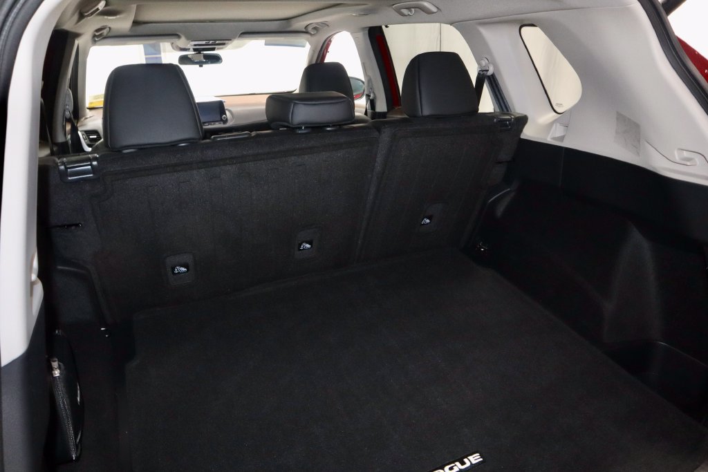 Certified 2023 Nissan Rogue SV w/ SV Premium B Package AWD/4WD image 15