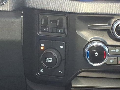 Used 2025 Ford F350 Platinum image 17