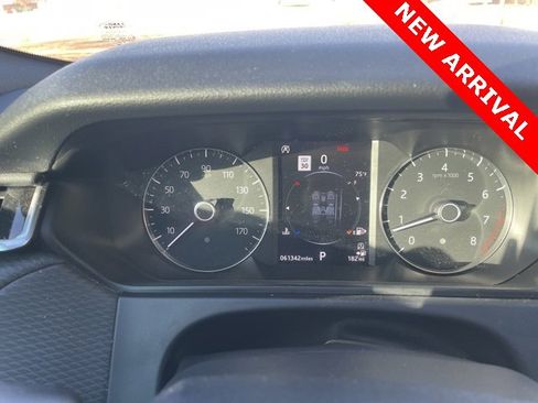 Used 2018 Land Rover Range Rover Velar S image 14