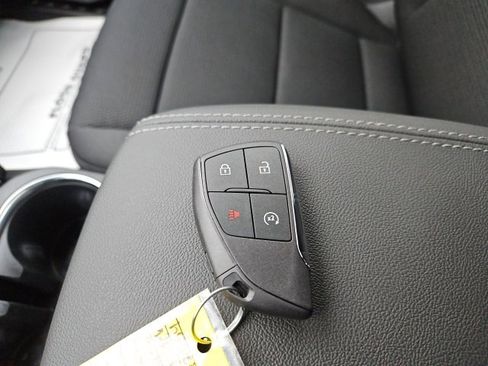 New 2026 GMC Canyon Elevation w/ Convenience Package image 42