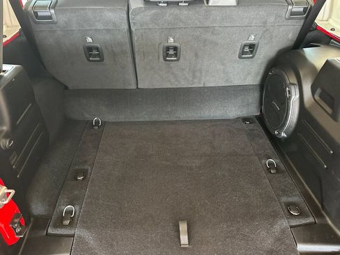 Used 2023 Jeep Wrangler Unlimited AWD/4WD image 15