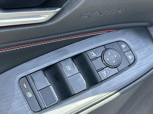 New 2026 Nissan Sentra SR w/ Floor Mat Package FWD image 16
