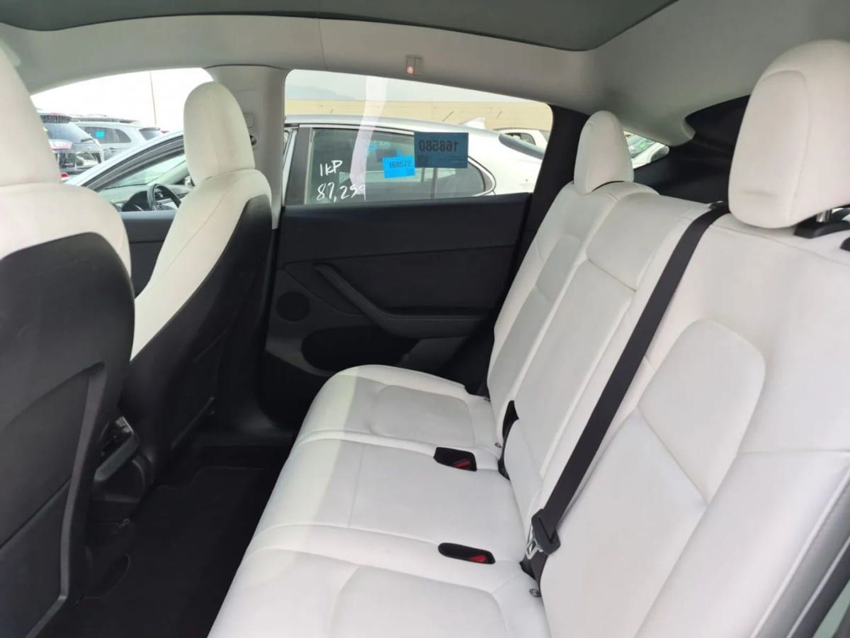 Used 2023 Tesla Model Y Long Range AWD/4WD image 9