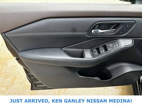 Certified 2023 Nissan Rogue SL w/ SL Premium Package AWD/4WD image 15