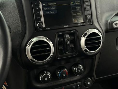 Used 2013 Jeep Wrangler Unlimited Sahara w/ Connectivity Group image 20