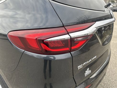 Used 2021 Buick Enclave Essence w/ Sound and Sites Package image 11