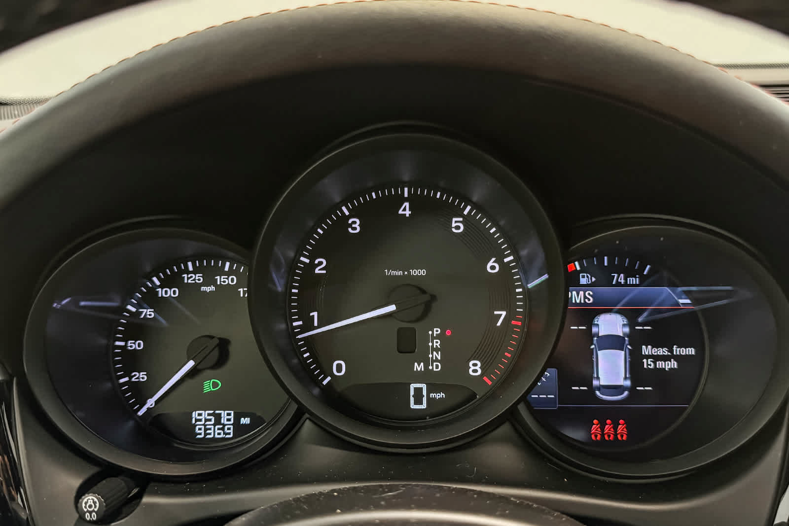 Certified 2024 Porsche Macan AWD/4WD image 26