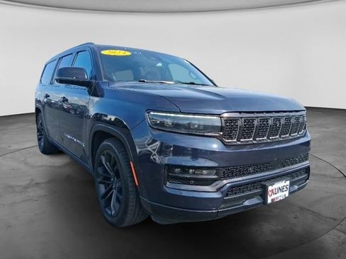 Used 2024 Jeep Grand Wagoneer L Series II w/ Quick Order Packagew 28T AWD/4WD image 2